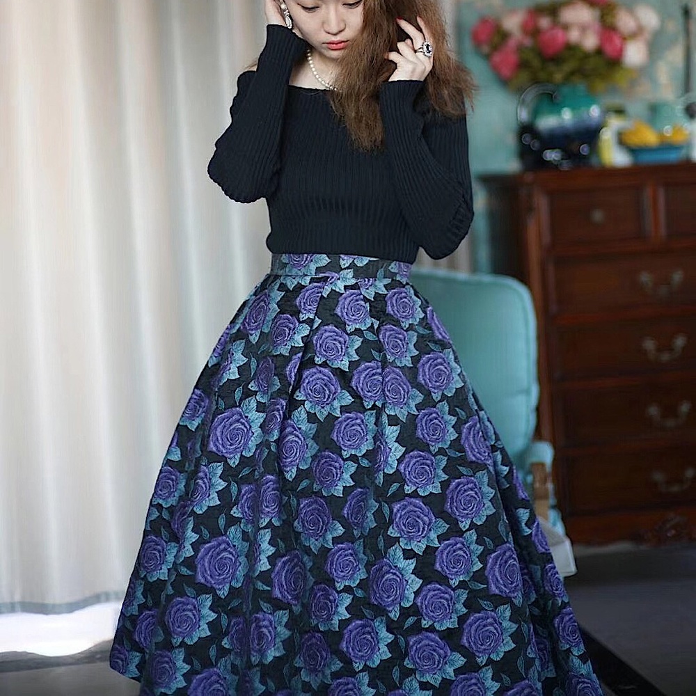✨Tailored blue rose jacquard embroidery mid skirt